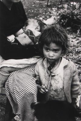 Gypsy Child and Family, Cannes, France;Gypsy Child and Family, Cannes, France